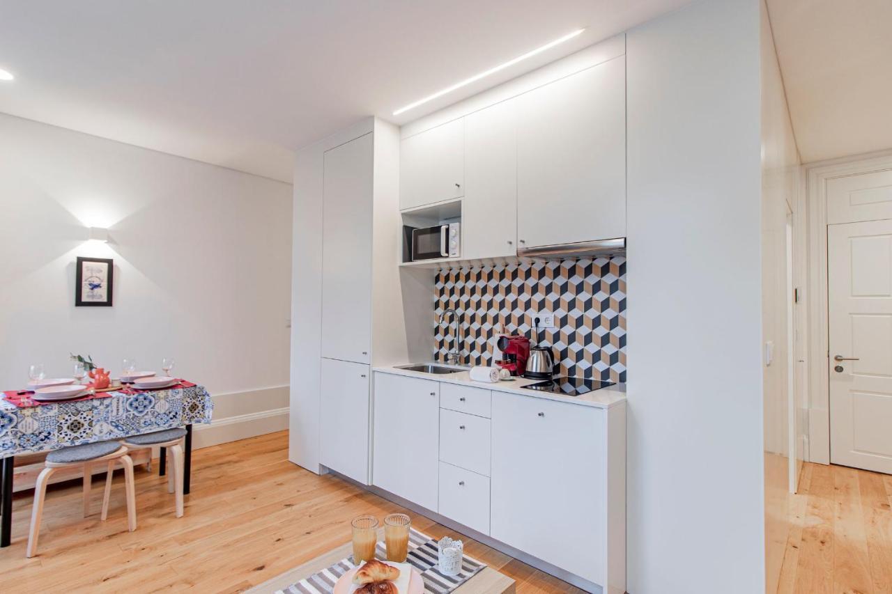 Sweet Studio Apartment W/ Big Balcony By Lovelystay Porto Zewnętrze zdjęcie