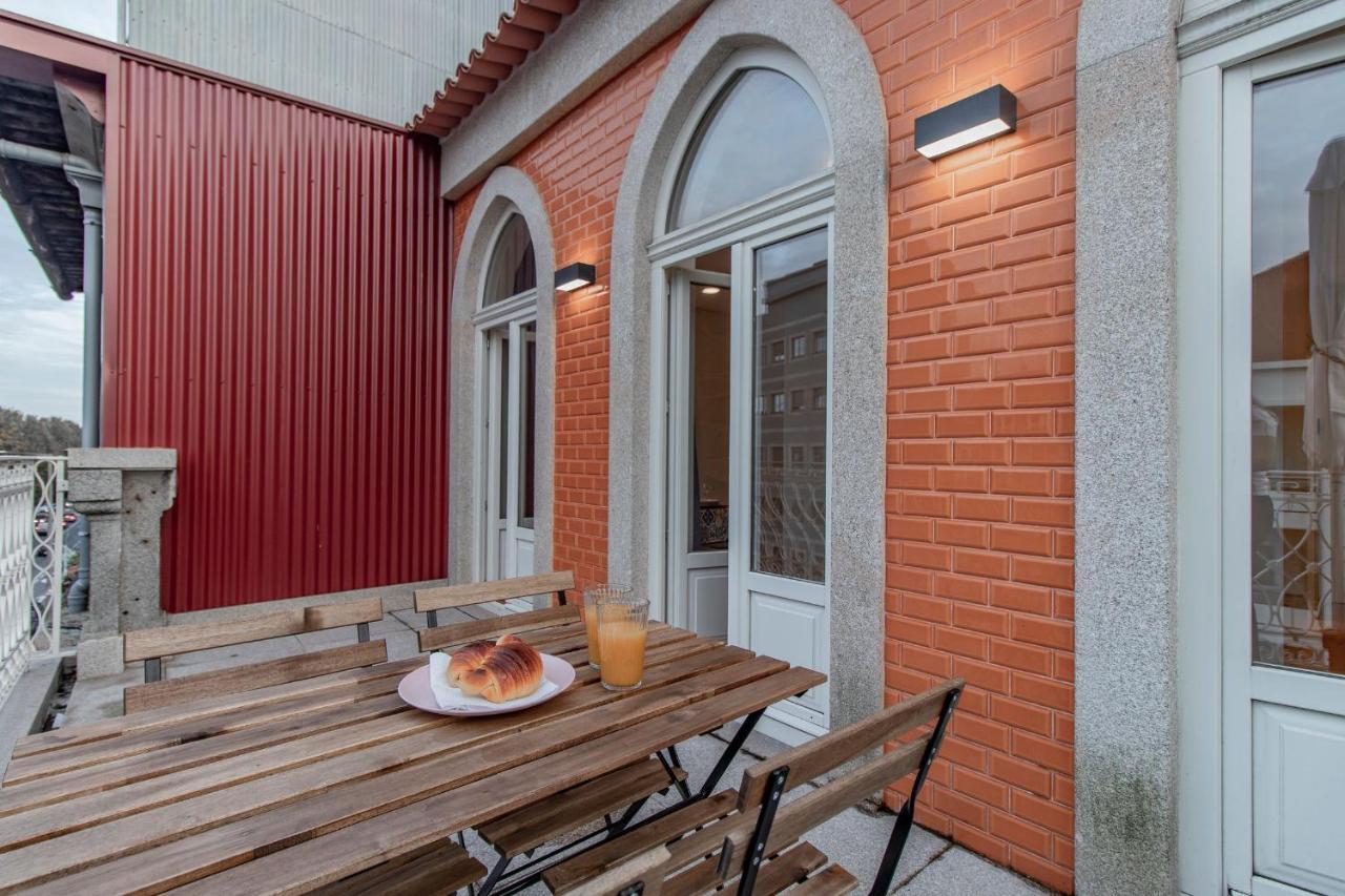 Sweet Studio Apartment W/ Big Balcony By Lovelystay Porto Zewnętrze zdjęcie